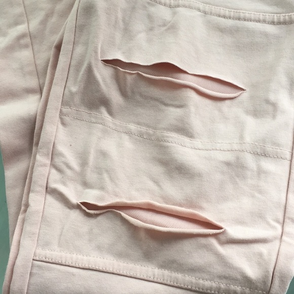 Pink mesh slit leggings 🌸 - Picture 2 of 4